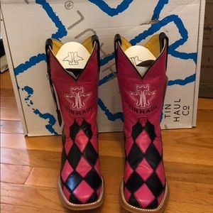 NWT ladies Tin Haul pink/black cowboy boots